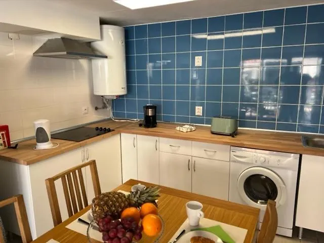 Casinha Alice בית נופש נאזרה